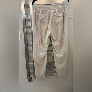 Brooklyn heights woman’s beige jogger. Size 8 NWOT